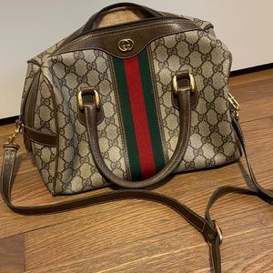 Women’s Gucci handbag